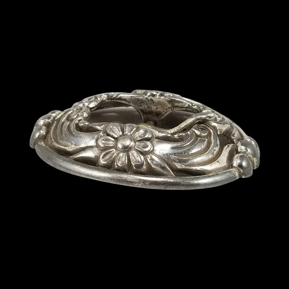 The Unbranded Brand belt buckle